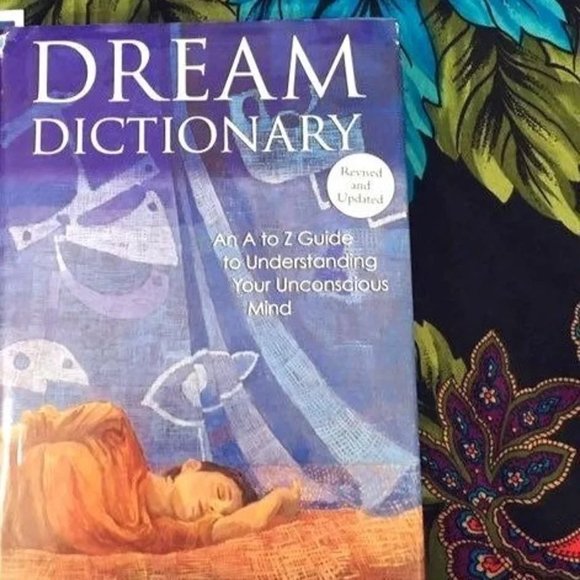 DREAM DICTIONARY A-TO-Z GUIDE TO UNDERSTANDING UNCONSCIOUS MIND BOOK PAPERBACK - Picture 1 of 8